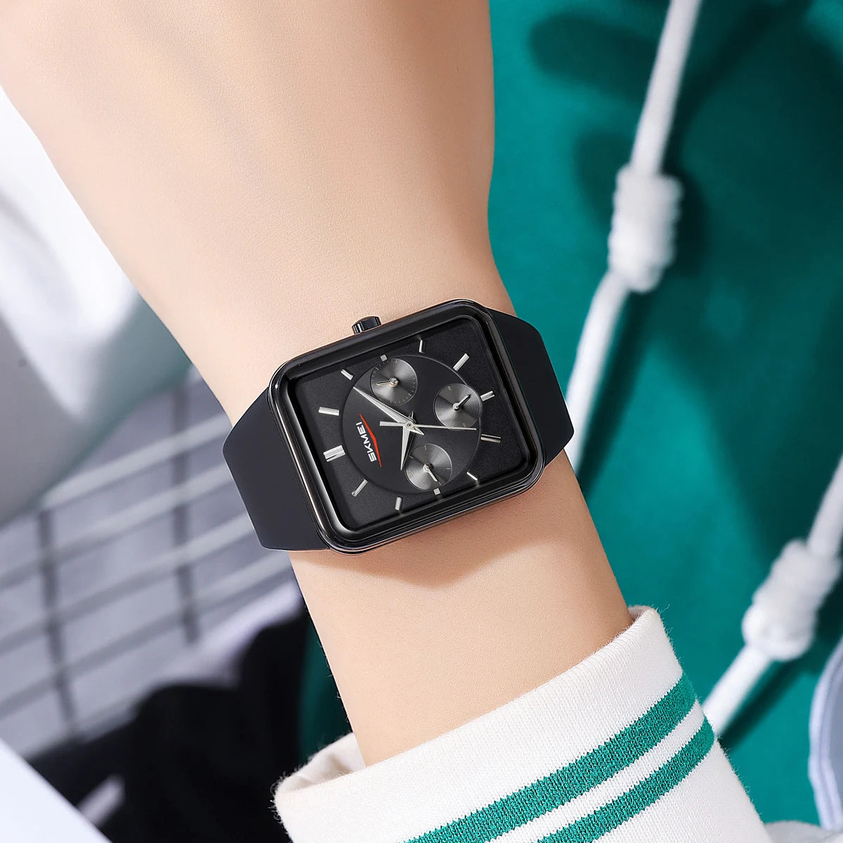 Skmei Luxury Movement Quartz Watch For Men Women Business