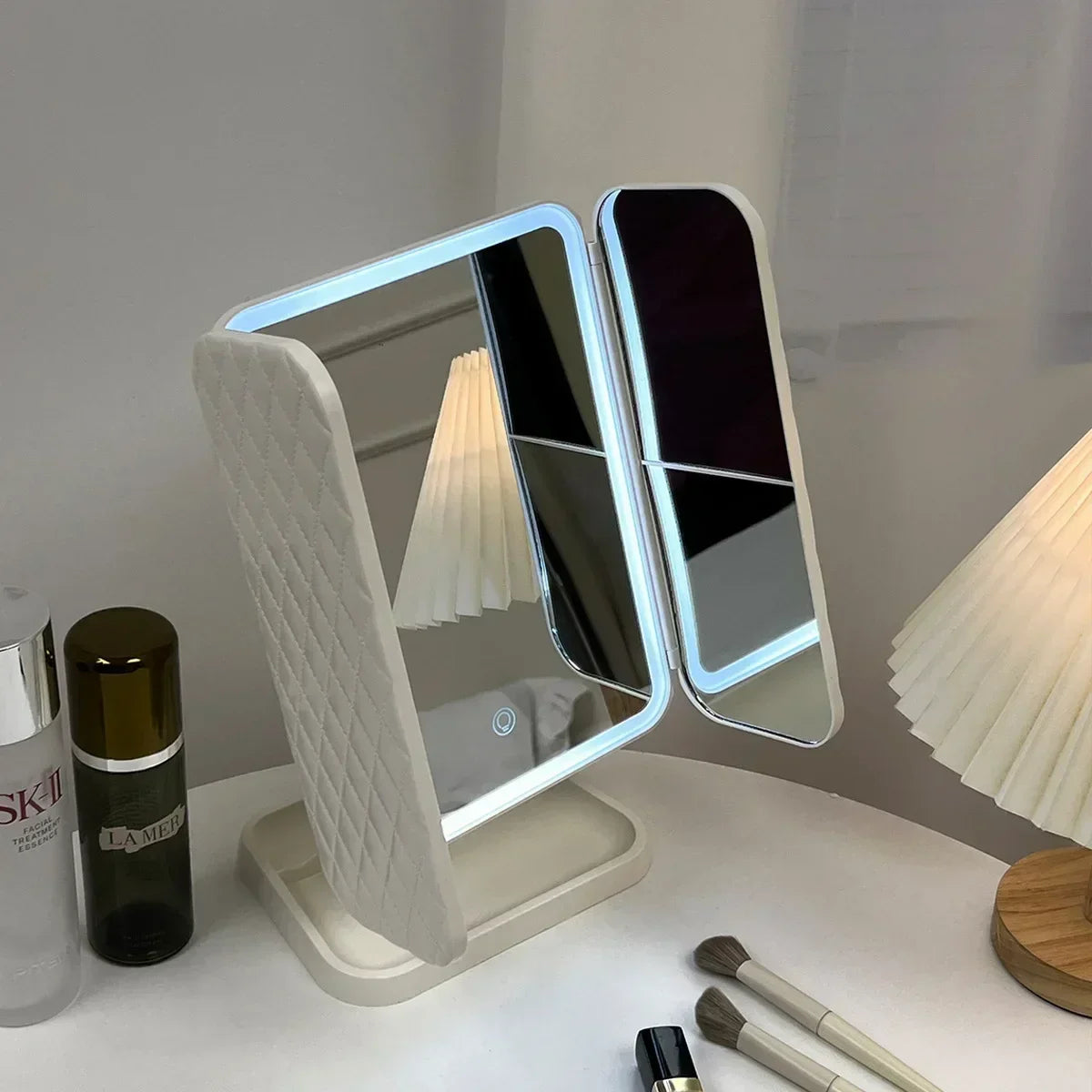Trifold Makeup Mirror With LED Lights Three Lighting Modes